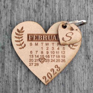 Llavero madera personalizado - Corazón mes
