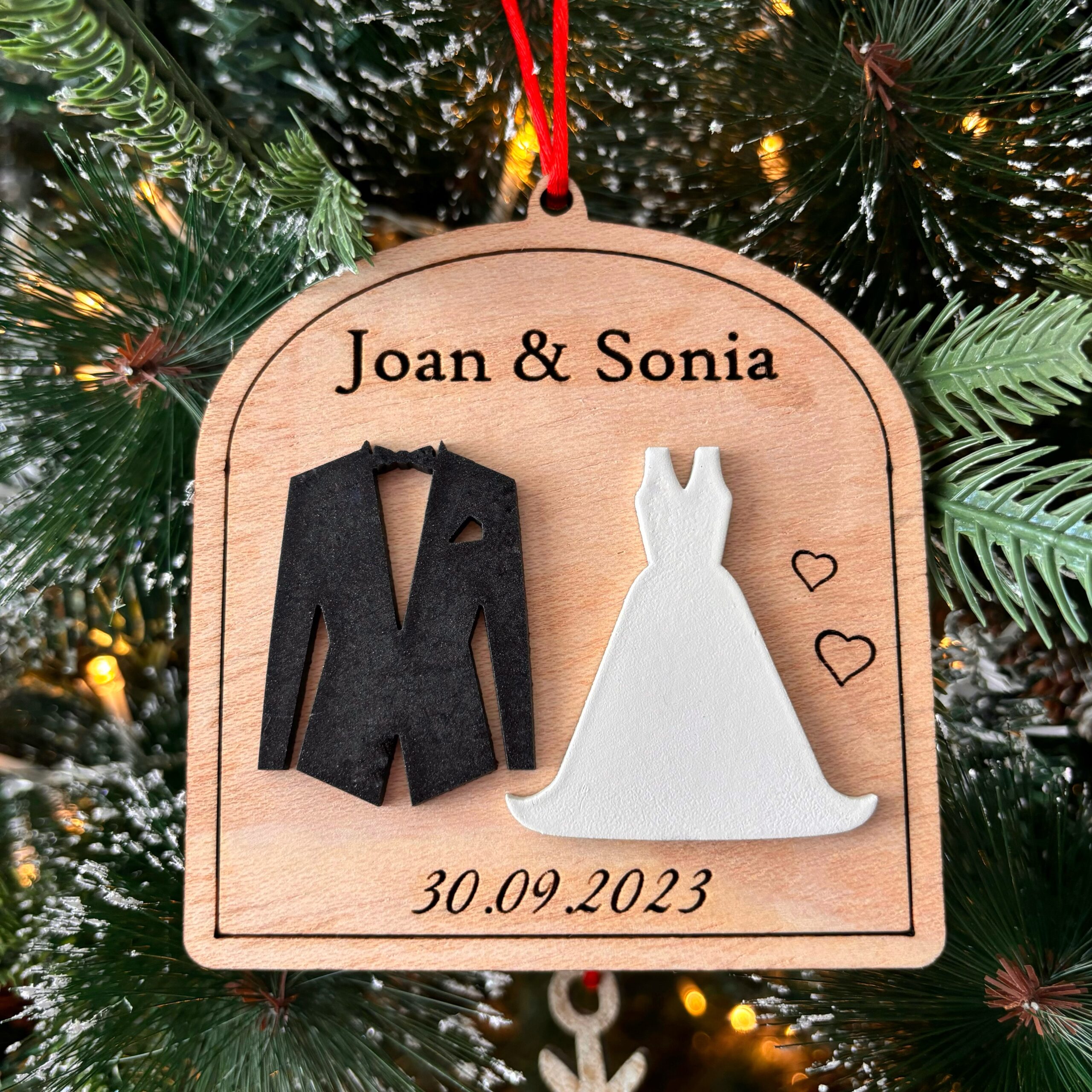 Bola Navidad Just Married